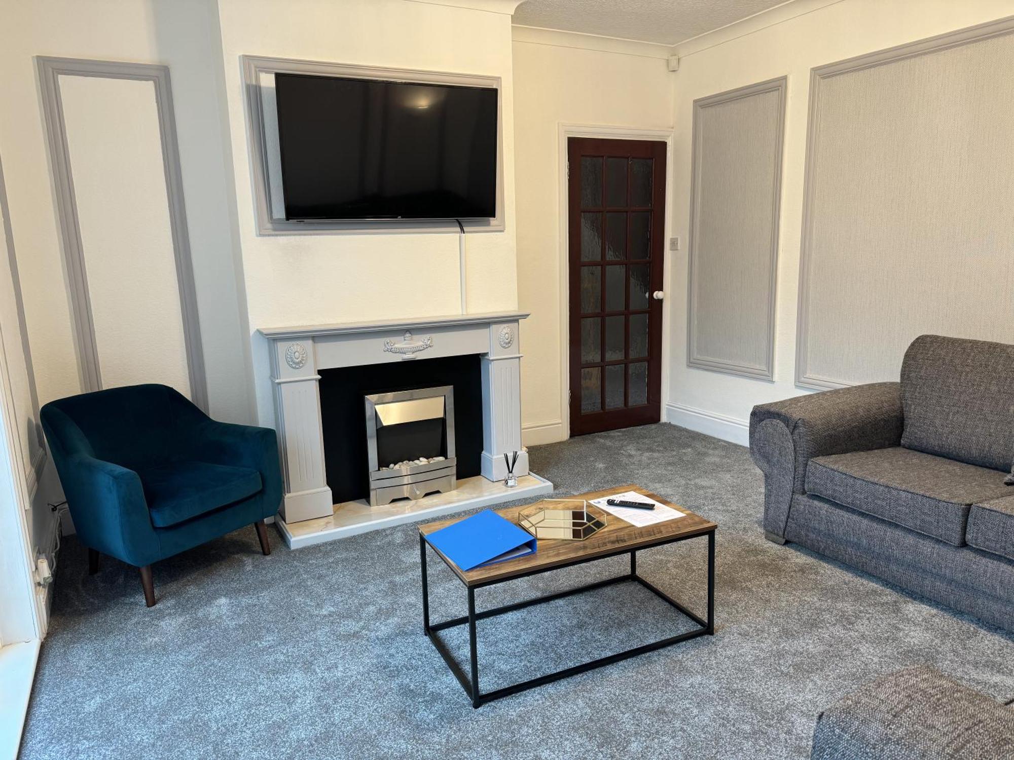 Huge 9 Bed Property Sleeps 17, Near Nec, City Centre, Hs2 Birmingham Luaran gambar