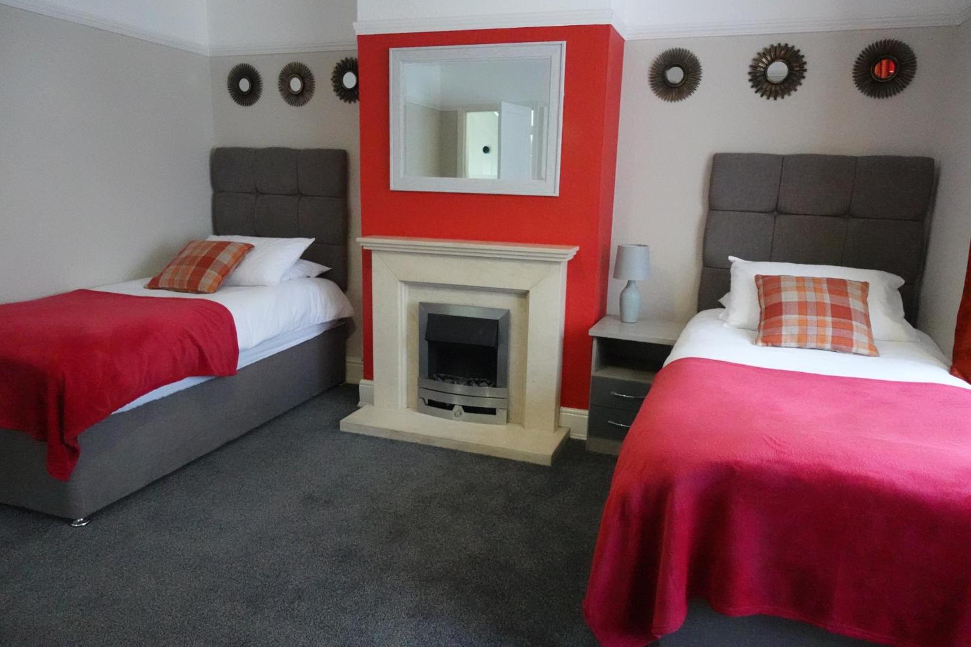 Huge 9 Bed Property Sleeps 17, Near Nec, City Centre, Hs2 Birmingham Luaran gambar